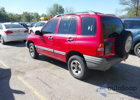 2003 Chevrolet Tracker Hard Top Base z USA, uszkodzony, nr VIN 2CNBJ13C036905492